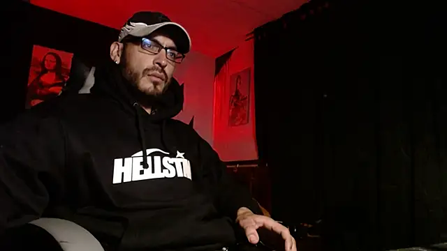 malek xarx  online show from January 16, 1:42 am