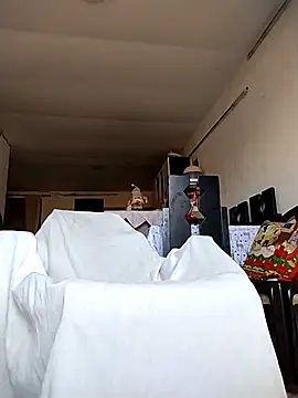 Jhoan Simply online show from December 13, 10:15 pm