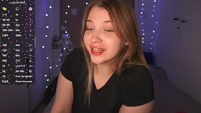 CuteSharloti online show from January 8, 5:15 pm