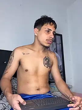 Luke Stone online show from February 1, 8:40 pm