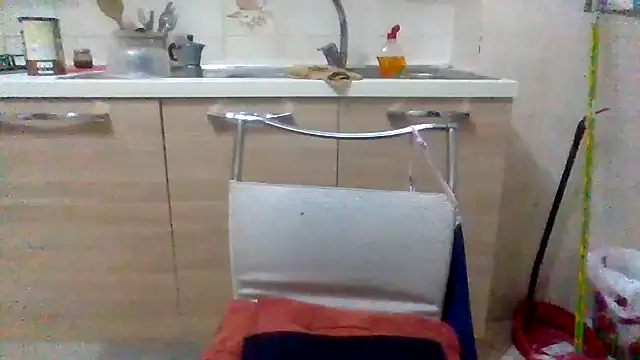 Snapshot of Kelly80 chatting on September 18, 2:57 am Kelly80 online show from September 18, 2:57 am