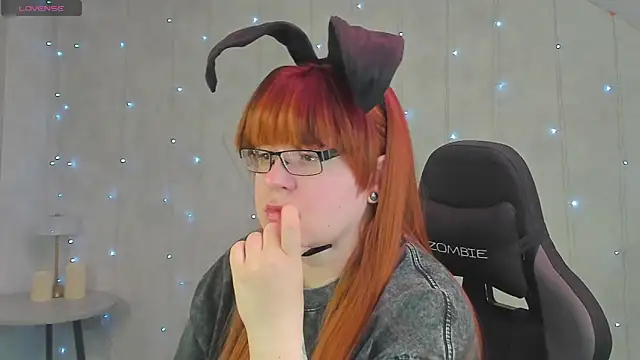 Snapshot of Michelle_Wilsson chatting on April 2, 7:50 am Michelle Wilsson online show from April 2, 7:50 am