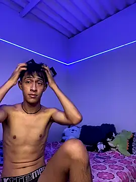 Danny cute 05 online show from September 18, 1:18 am