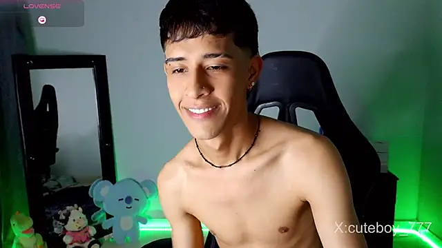 Danny cute 05 online show from November 29, 4:48 am