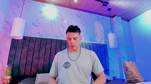 Dustin Sonne online show from December 19, 3:35 am