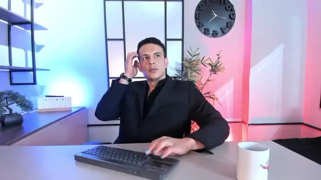 Dustin Sonne online show from March 25, 3:45 am