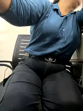 Snapshot of hot_bhabhi69 chatting on September 19, 4:58 am hot bhabhi69 online show from September 19, 4:58 am