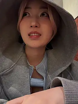 winter11 online show from January 15, 5:23 am