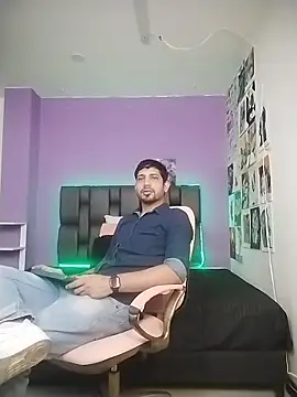 ashtoncooperr online show from November 9, 5:55 pm