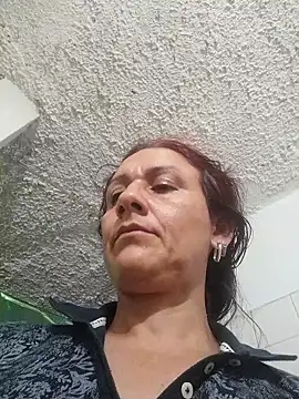 Snapshot of darling_hott chatting on January 10, 11:09 pm darling hott online show from January 10, 11:09 pm