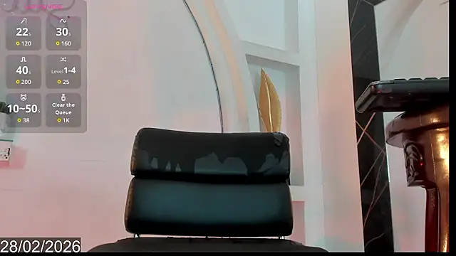 Vicky Hottman online show from March 4, 1:06 pm