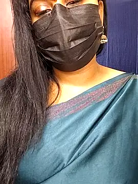 Snapshot of honey-flower chatting on October 5, 8:29 pm honey-flower online show from October 5, 8:29 pm