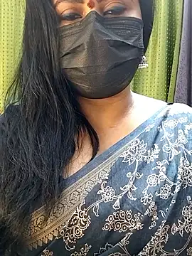 Snapshot of honey-flower chatting on October 28, 7:01 am honey-flower online show from October 28, 7:01 am