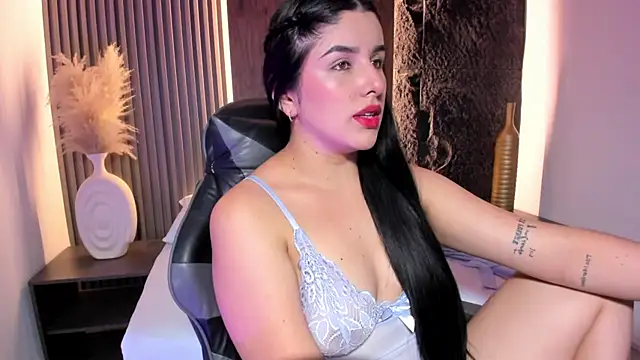 evelin lopezz online show from October 30, 2:24 am