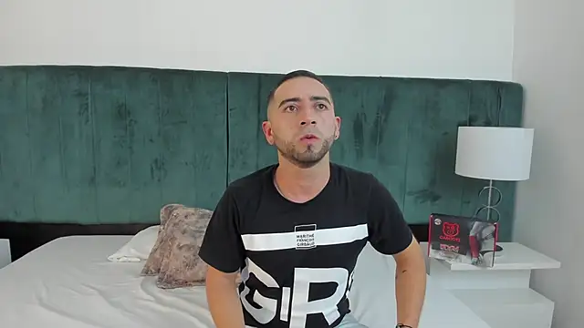 Lushian  online show from November 1, 11:18 pm