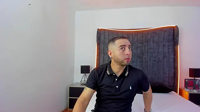 Lushian  online show from March 7, 3:53 pm