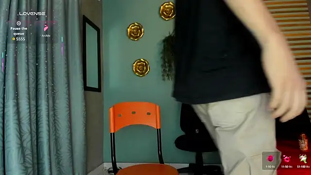 david huge online show from September 19, 1:23 pm