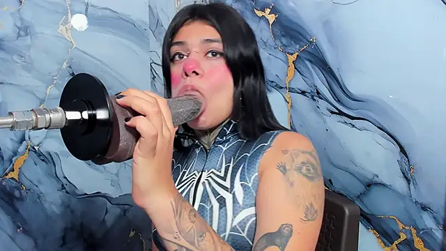 Emily Evo online show from October 1, 7:42 pm