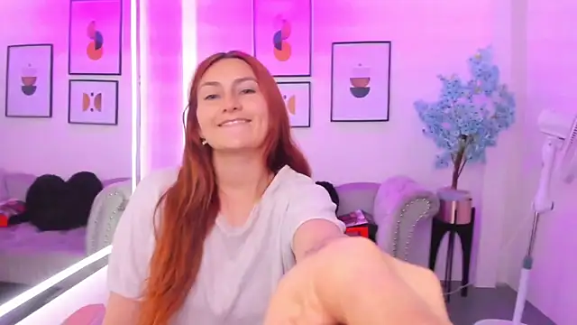 Snapshot of Alicia_leclair chatting on October 3, 3:47 am Alicia leclair online show from October 3, 3:47 am