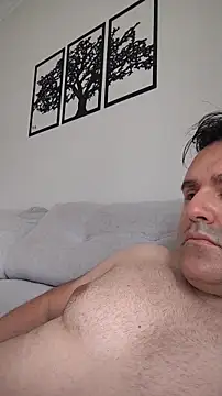 Snapshot of LeoMaduroSP chatting on February 14, 3:31 pm LeoMaduroSP online show from February 14, 3:31 pm