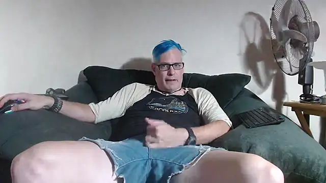 nerdy6 online show from July 7, 3:31 am