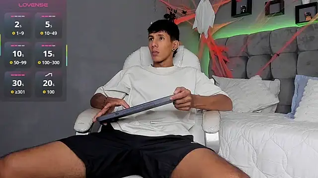 Juan zabala online show from November 4, 11:42 am