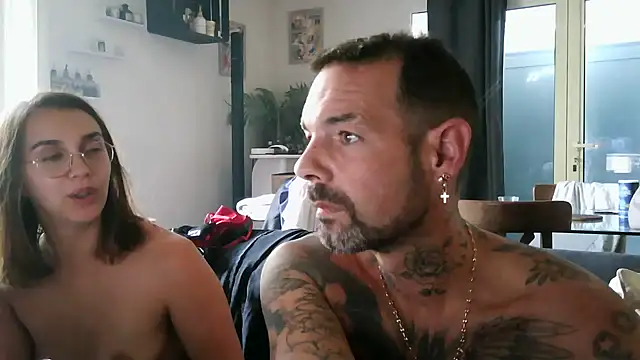 Snapshot of soumisdeblake83 chatting on October 1, 12:44 pm soumisdeblake83 online show from October 1, 12:44 pm