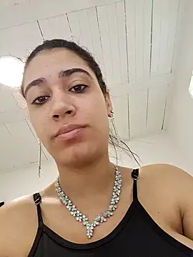 Samantha hotly online show from January 8, 9:28 pm