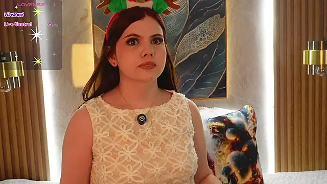 Snapshot of issa_baby2 chatting on December 15, 3:44 am issa baby2 online show from December 15, 3:44 am