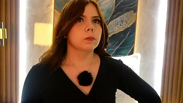 Snapshot of issa_baby2 chatting on January 18, 3:43 am issa baby2 online show from January 18, 3:43 am