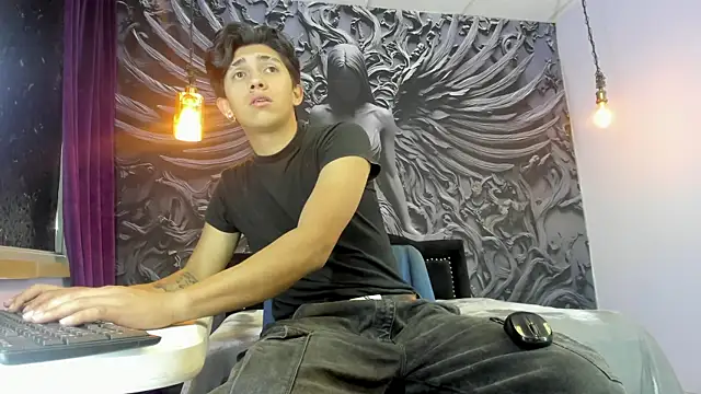 Ethann1  online show from October 21, 3:57 pm