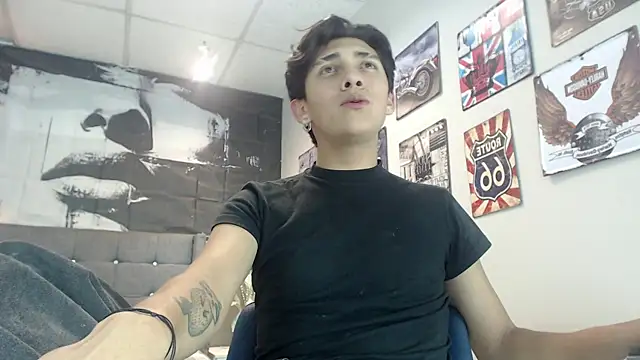 Ethann1  online show from October 22, 4:02 am