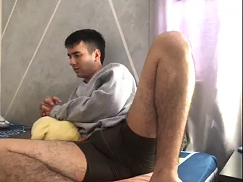 Cesar Augusto online show from March 3, 4:13 pm