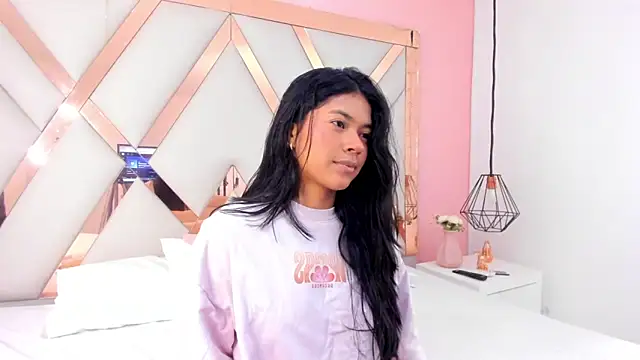 samantaa shy online show from September 23, 3:20 am