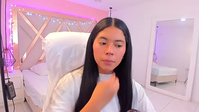 samantaa shy online show from February 12, 2:06 am