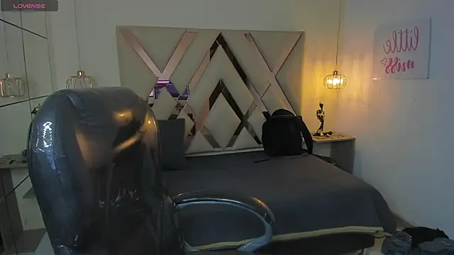 BenjaminBottonn online show from October 27, 7:51 pm