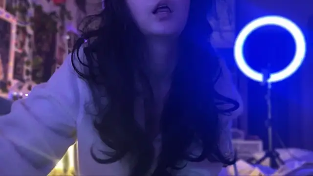 nikoli naw online show from October 9, 9:35 pm