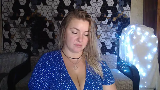 NikaSkylink online show from November 17, 8:03 pm