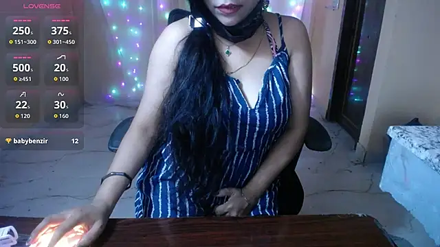 Divvya  online show from May 16, 7:34 pm