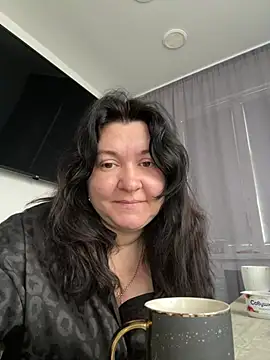 Snapshot of Liza_Will chatting on February 18, 7:15 am Liza Will online show from February 18, 7:15 am