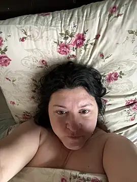 Snapshot of Liza_Will chatting on February 27, 8:03 am Liza Will online show from February 27, 8:03 am