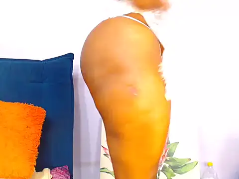 Snapshot of SexyScarlet101 chatting on September 22, 8:55 pm SexyScarlet101 online show from September 22, 8:55 pm