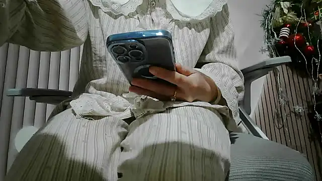 Emachiii online show from February 21, 12:11 am