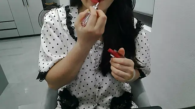 Emachiii online show from May 17, 12:34 pm