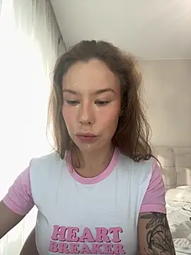 Snapshot of Ashley_Roys chatting on September 28, 11:15 am Ashley Roys online show from September 28, 11:15 am