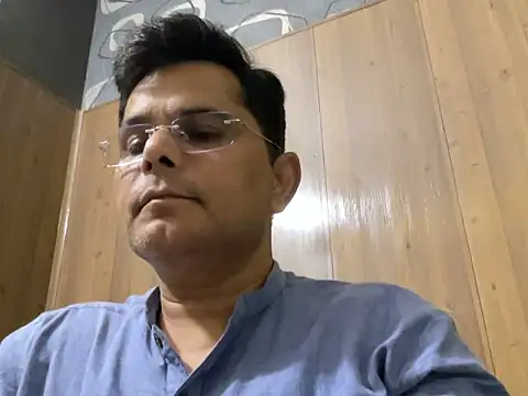 Snapshot of ultimatebooboo chatting on April 19, 7:18 am ultimatebooboo online show from April 19, 7:18 am
