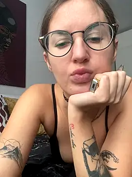 ElizabetBlack online show from September 30, 8:30 am