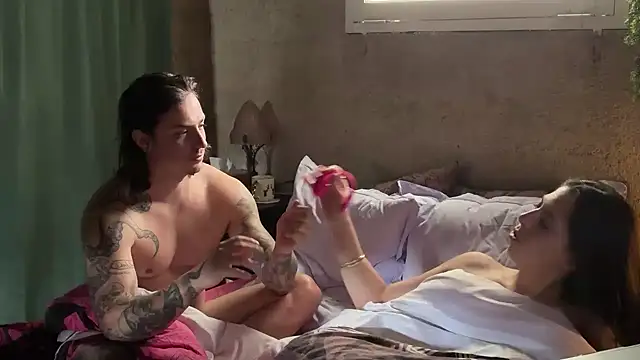 Snapshot of Airelle chatting on May 31, 10:44 am Airelle online show from May 31, 10:44 am