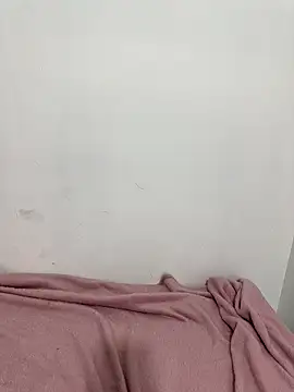 Snapshot of YourSlutBoySl chatting on January 7, 5:43 am YourSlutBoySl online show from January 7, 5:43 am