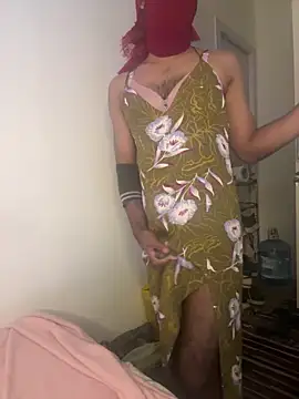 Snapshot of YourSlutBoySl chatting on January 14, 11:38 am YourSlutBoySl online show from January 14, 11:38 am